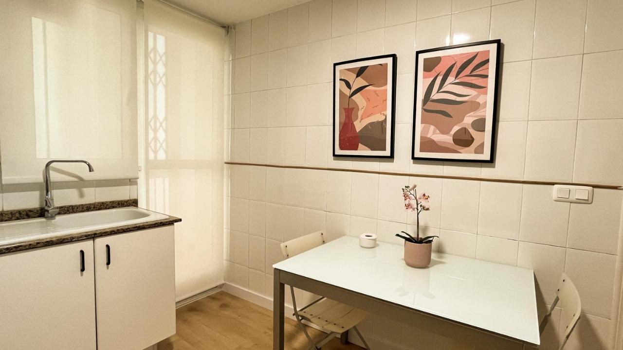 Ttdssa Cervantes Street - Parking In Valencia Midtown المظهر الخارجي الصورة